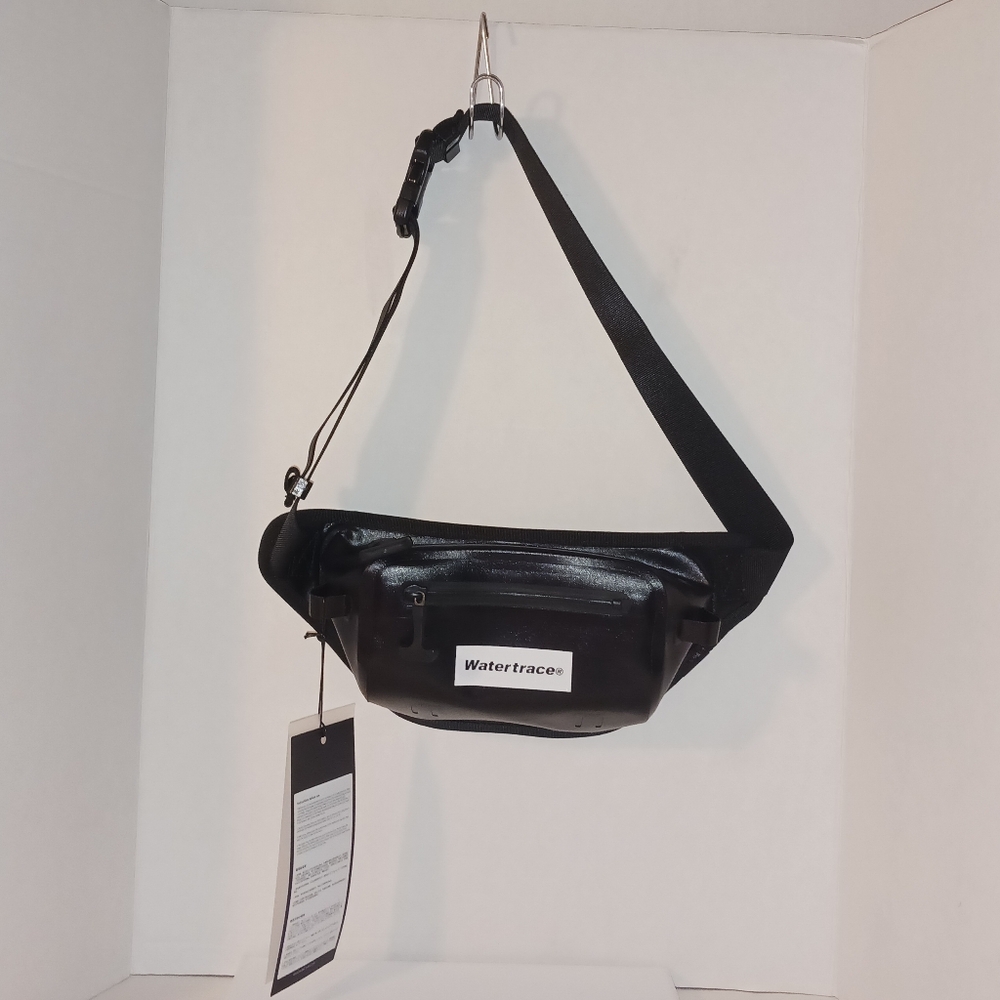 Watertrace Waterproof Waist Bag NWT